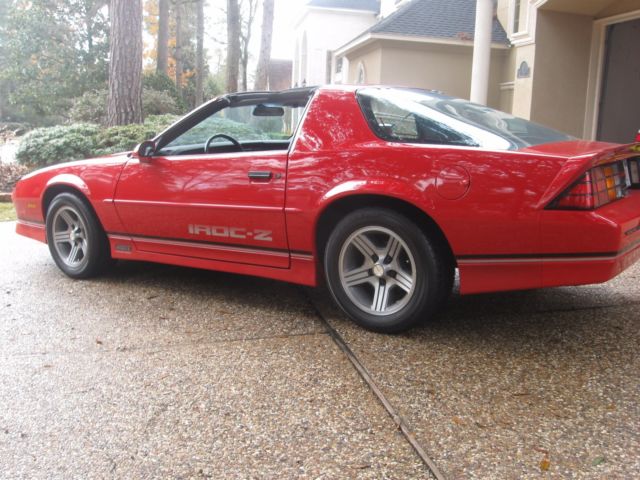 1989 Red Chevrolet Camaro Coupe