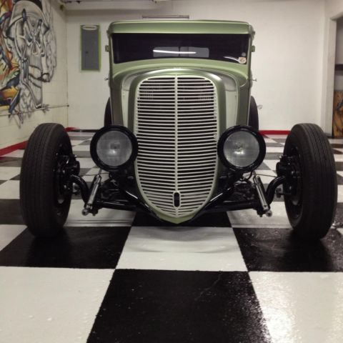 1930 Kiwi green Ford Model A