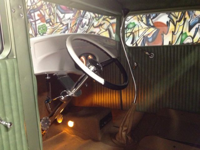 1930 Kiwi green Ford Model A