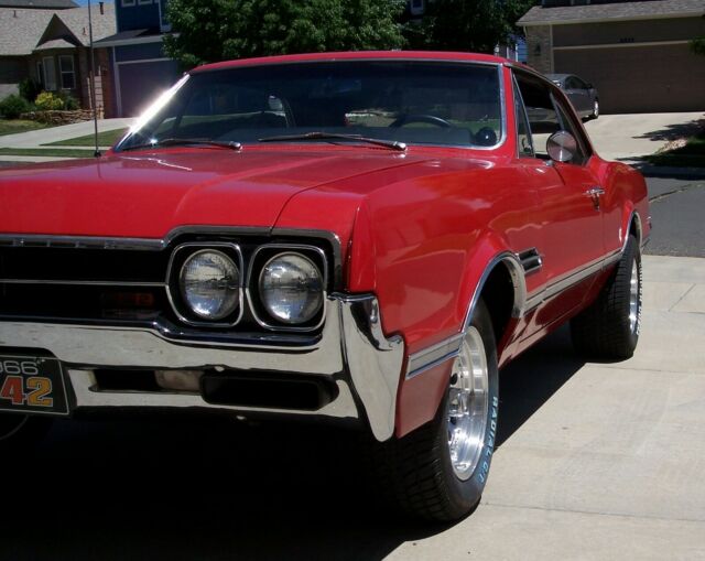 1966 Red Oldsmobile 442 Coupe