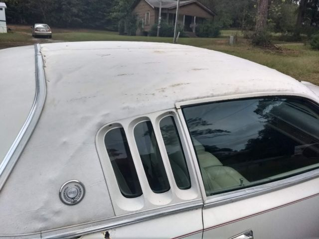 1973 White Dodge Charger Coupe