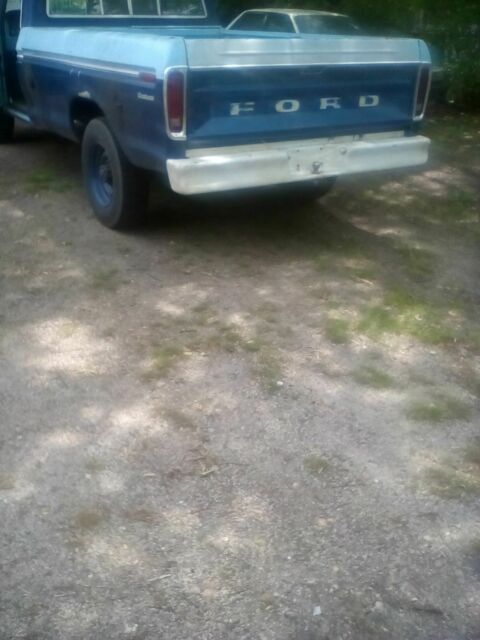 1974 Blue Ford F-250 Van Camper