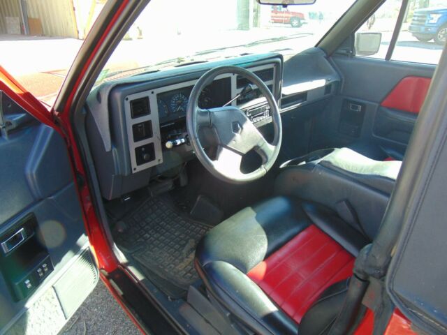 1990 Red Dodge Dakota Convertible pick up