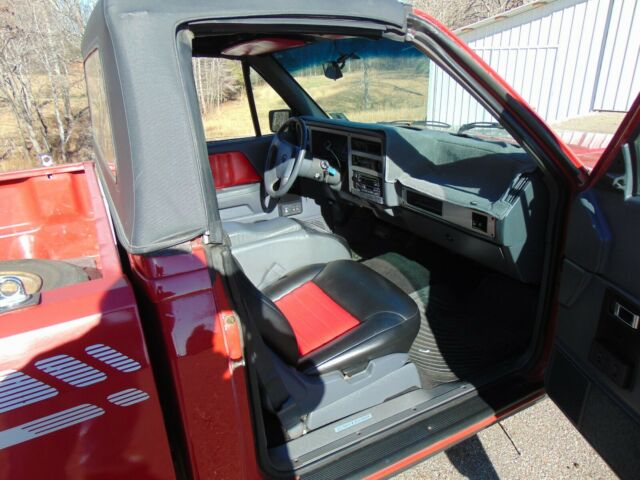 1990 Red Dodge Dakota Convertible pick up