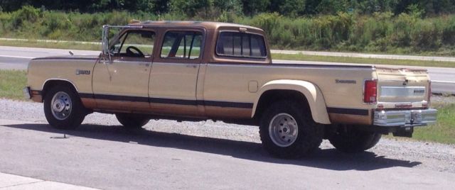 1985 gold and cream Dodge Ram 3500 Crew Cab Pickup