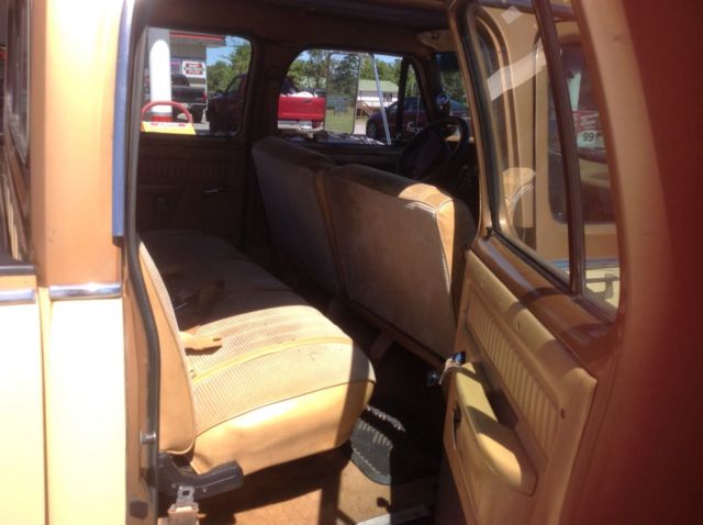 1985 gold and cream Dodge Ram 3500 Crew Cab Pickup