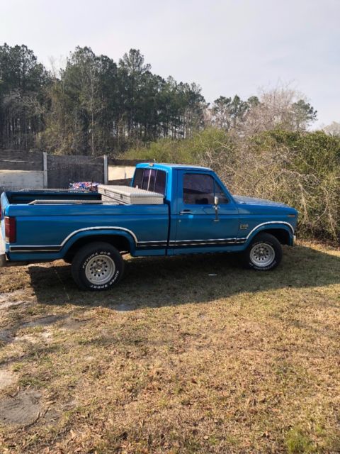 1985 Blue Ford F-150 Short Wheel Base