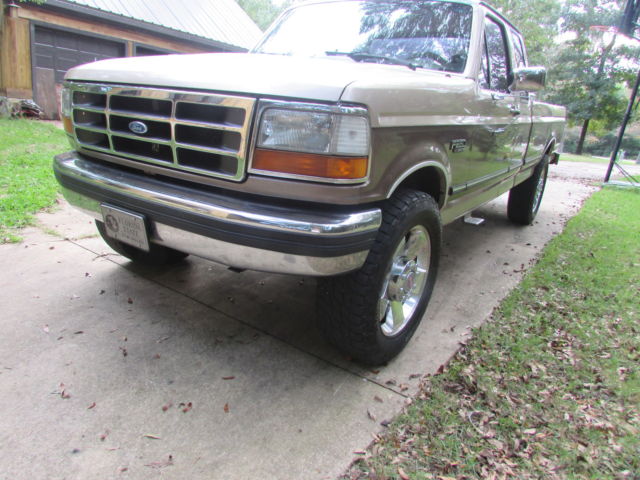 1992 Gold Ford F-250 Extended Cab Pickup