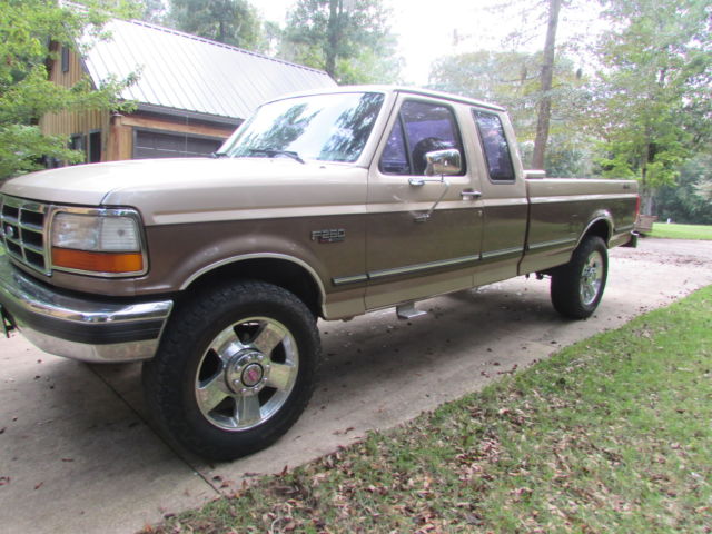 1992 Gold Ford F-250 Extended Cab Pickup