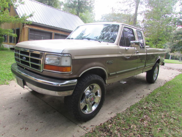 1992 Gold Ford F-250 Extended Cab Pickup