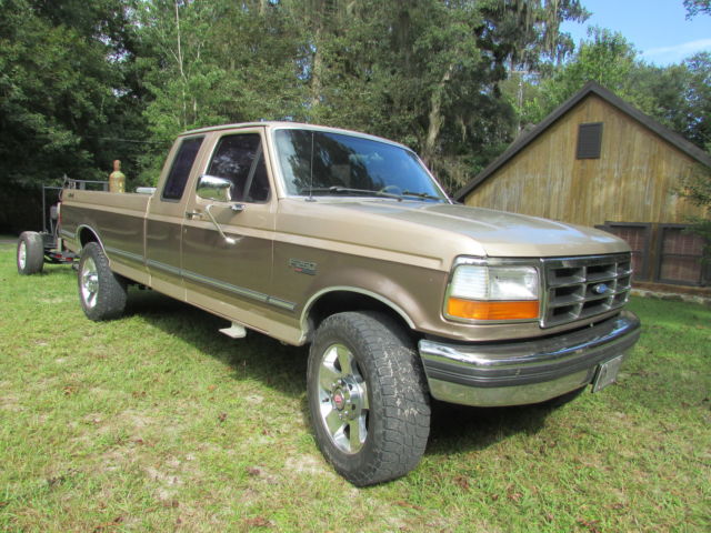 1992 Gold Ford F-250 Extended Cab Pickup