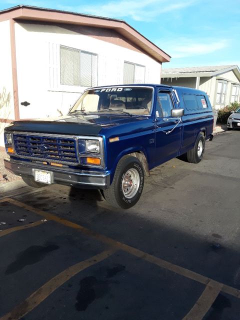 1986 Blue Ford F-150 Pick up