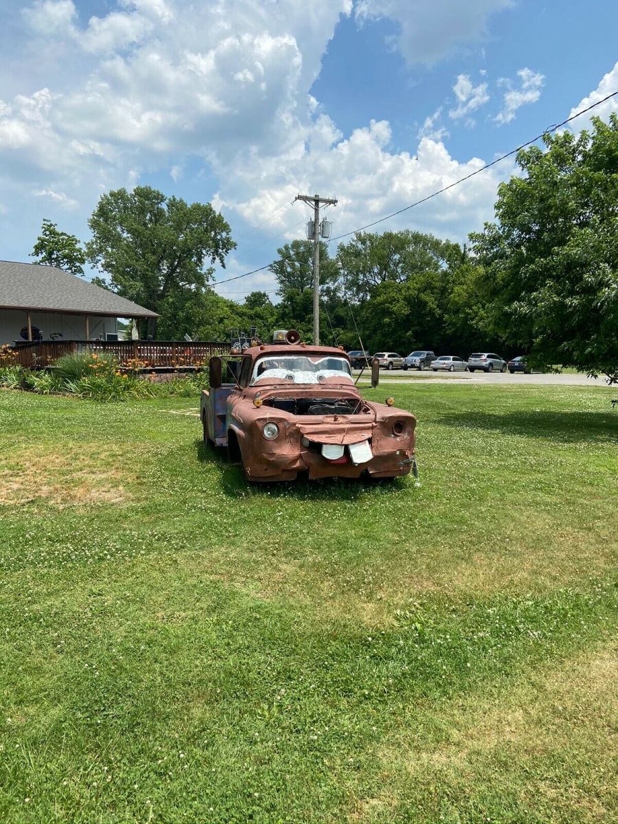 1958 Primer brown Chevrolet Truck Cab and working wrecker