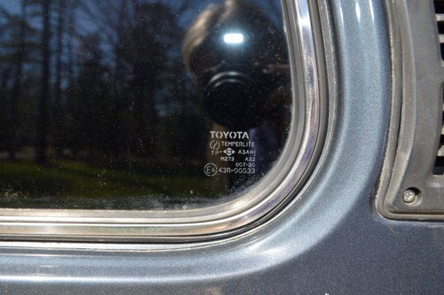 1990 Gunstock Gray Toyota Land Cruiser SUV