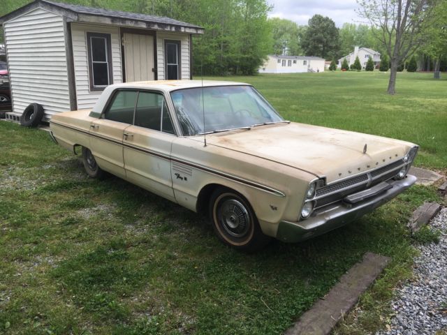 1965 WHITE Plymouth Fury 4 DOOR HARDTOP