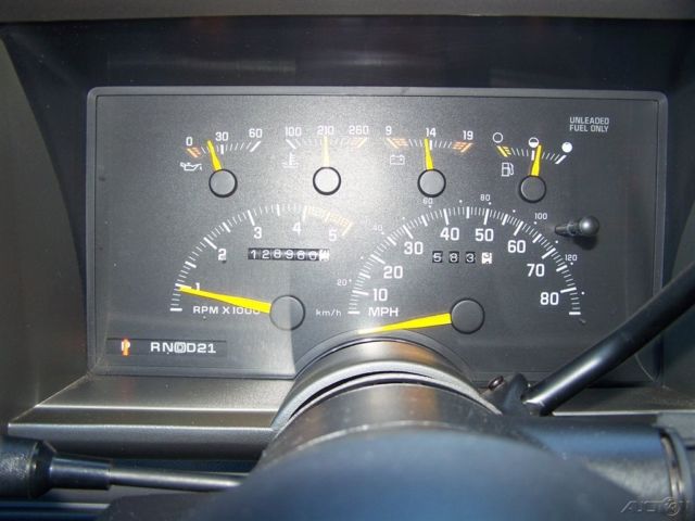 1993 Red Chevrolet Suburban SUV