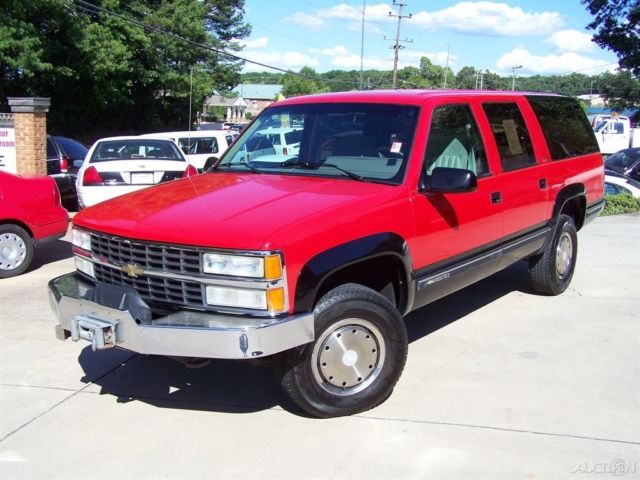 1993 Red Chevrolet Suburban SUV