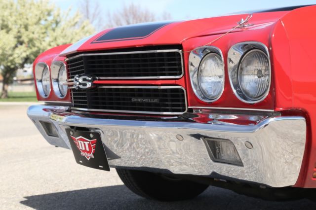 1970 Red Chevrolet Chevelle Coupe