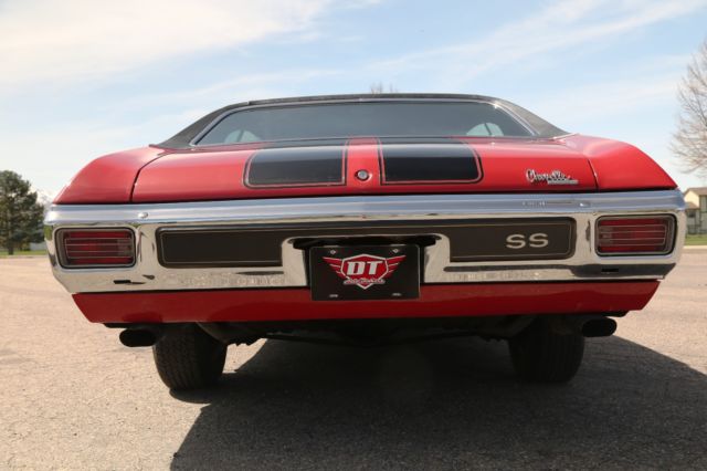 1970 Red Chevrolet Chevelle Coupe