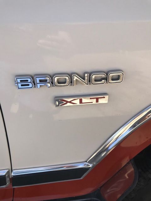 1983 White/Red Ford Bronco Convertible