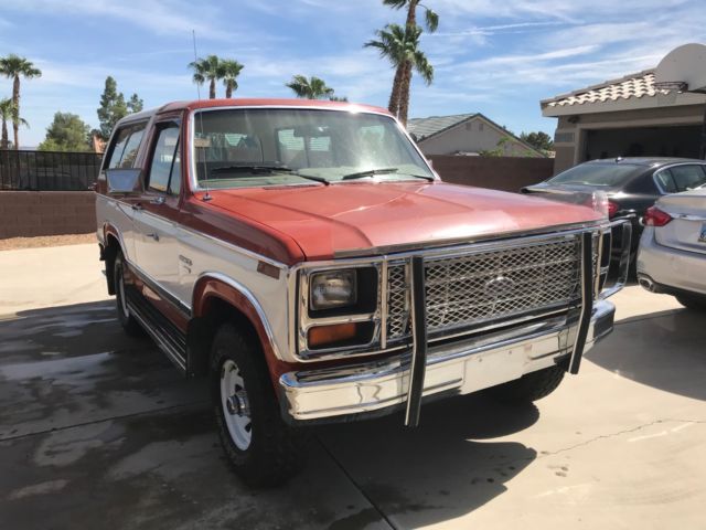 1983 White/Red Ford Bronco Convertible
