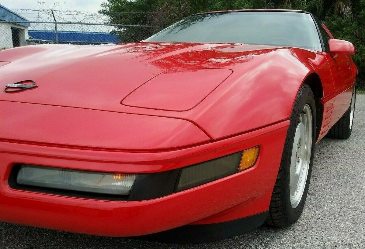 1993 Red Chevrolet Corvette Removable top