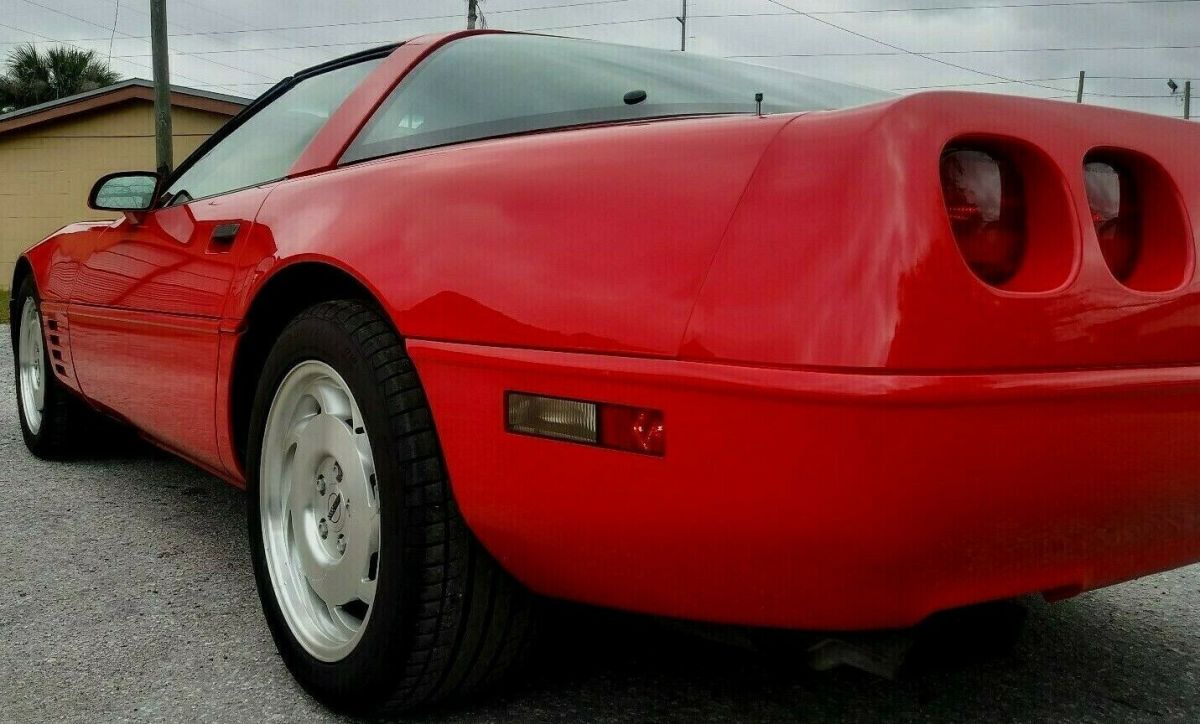 1993 Red Chevrolet Corvette Removable top