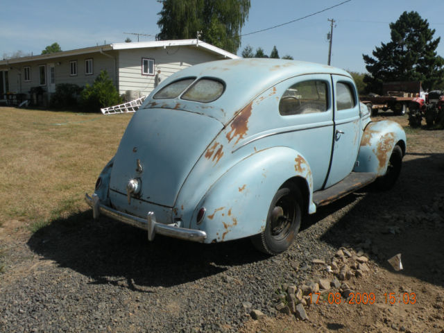 1939 Blue Ford Other sedan with back seat