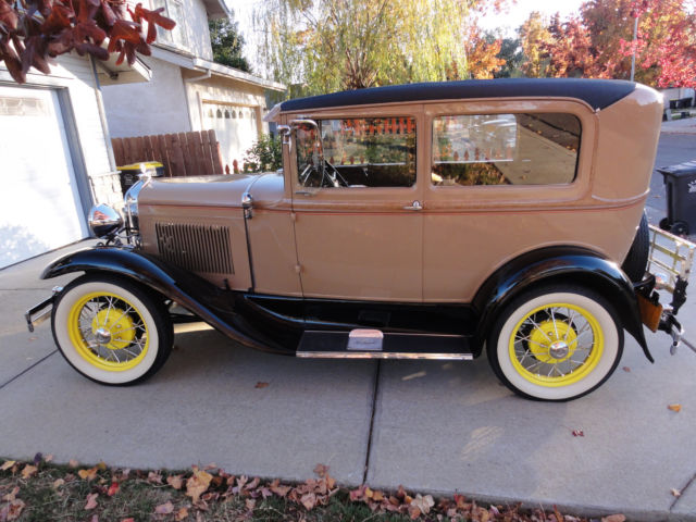 1930 Black / Tan Ford Model A Sedan