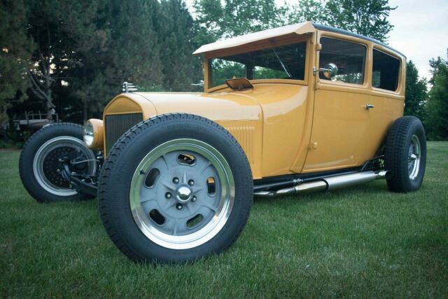 1926 Yellow Ford TUDOR Tudor