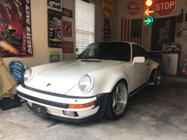 1989 WHITE Porsche 930 Coupe