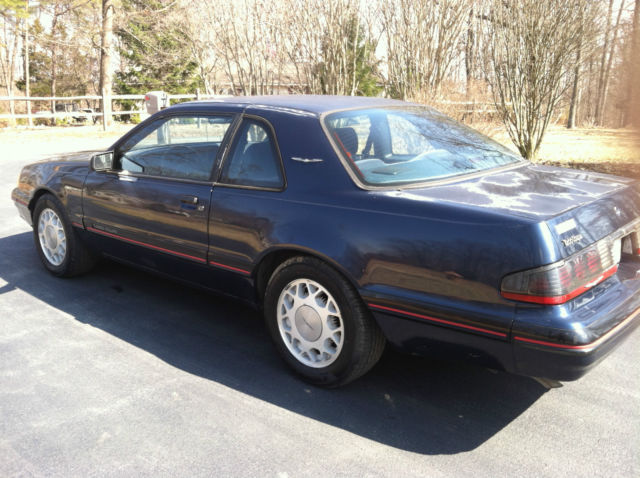 1988 Blue Ford Thunderbird Coupe