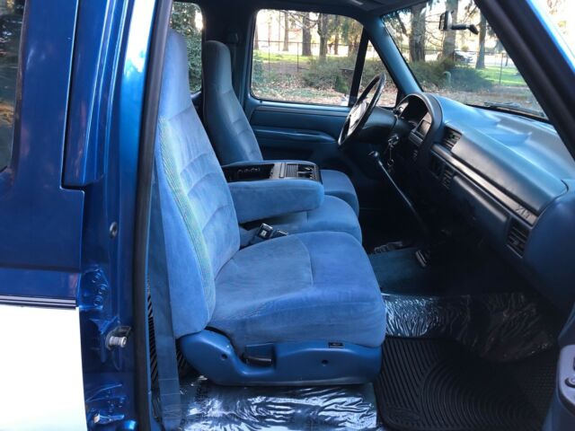 1994 Blue Ford F-350 Crew Cab Pickup