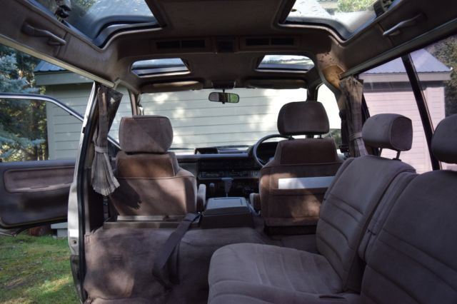 1991 Gold Toyota Liteace Van