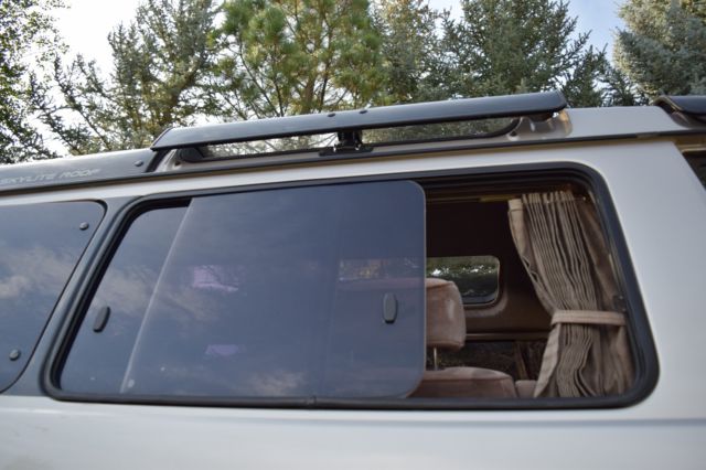 1991 Gold Toyota Liteace Van