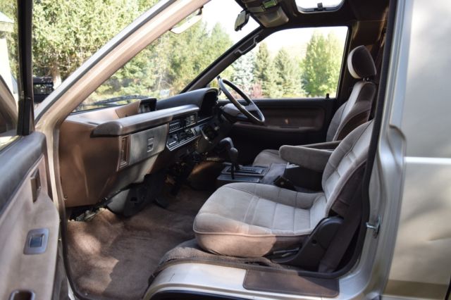 1991 Gold Toyota Liteace Van