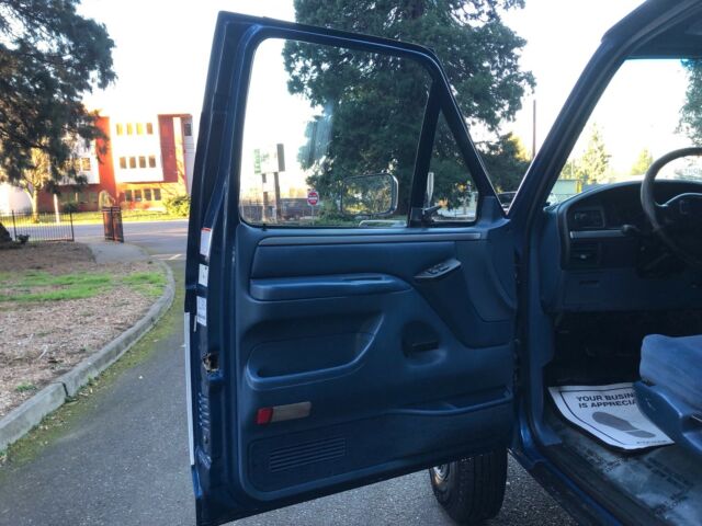 1994 Blue Ford F-350 Crew Cab Pickup