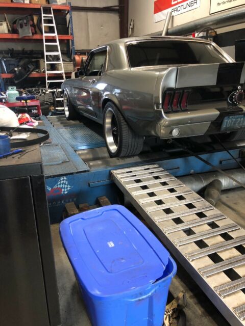 1967 Pepper grey Ford Mustang Coupe