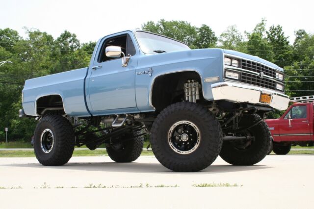 1986 Light Blue Metallic Chevrolet C/K Pickup 1500 Pickup