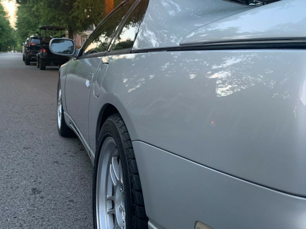 1992 Silver Nissan 300ZX Coupe