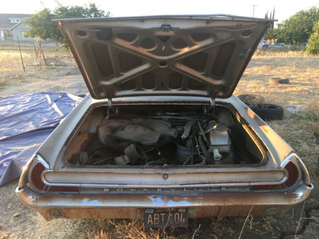 1962 Pontiac Bonneville 4 Door Hard Top