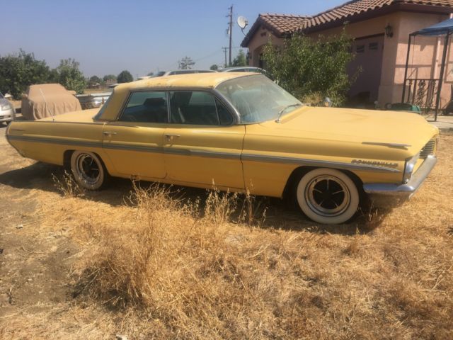 1962 Pontiac Bonneville 4 Door Hard Top