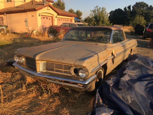 1962 Pontiac Bonneville 4 Door Hard Top