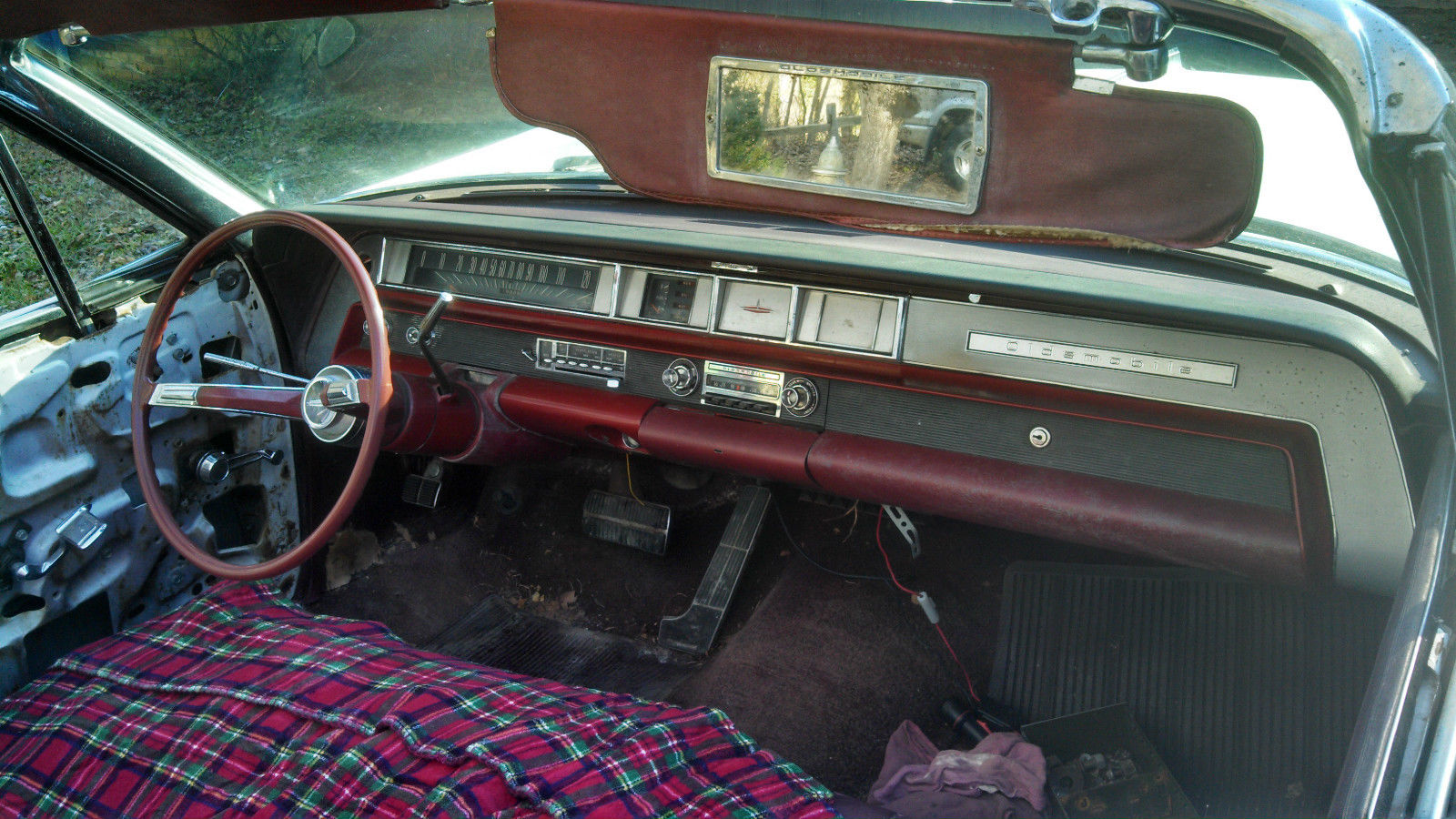 1963 White Oldsmobile Eighty-Eight Convertible