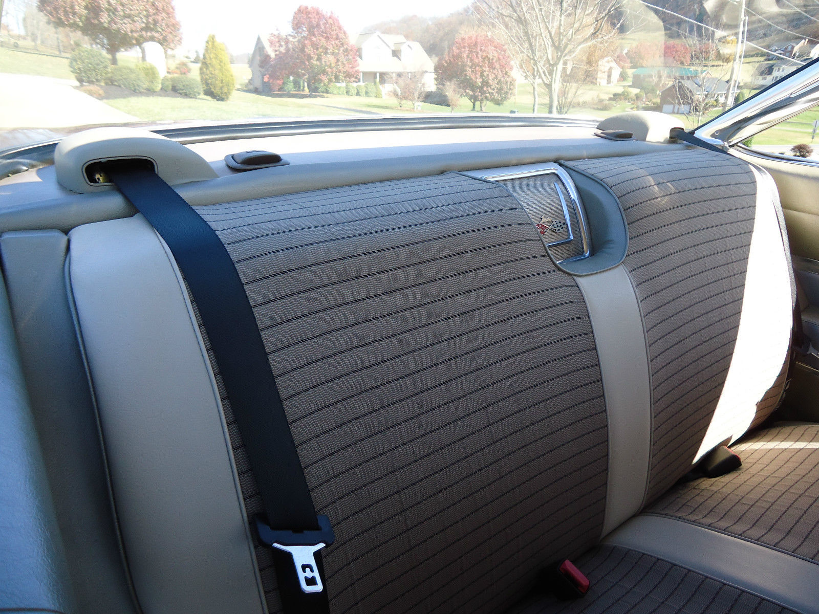 1961 Fawn &amp- Cream yellow Chevrolet Impala 2 door