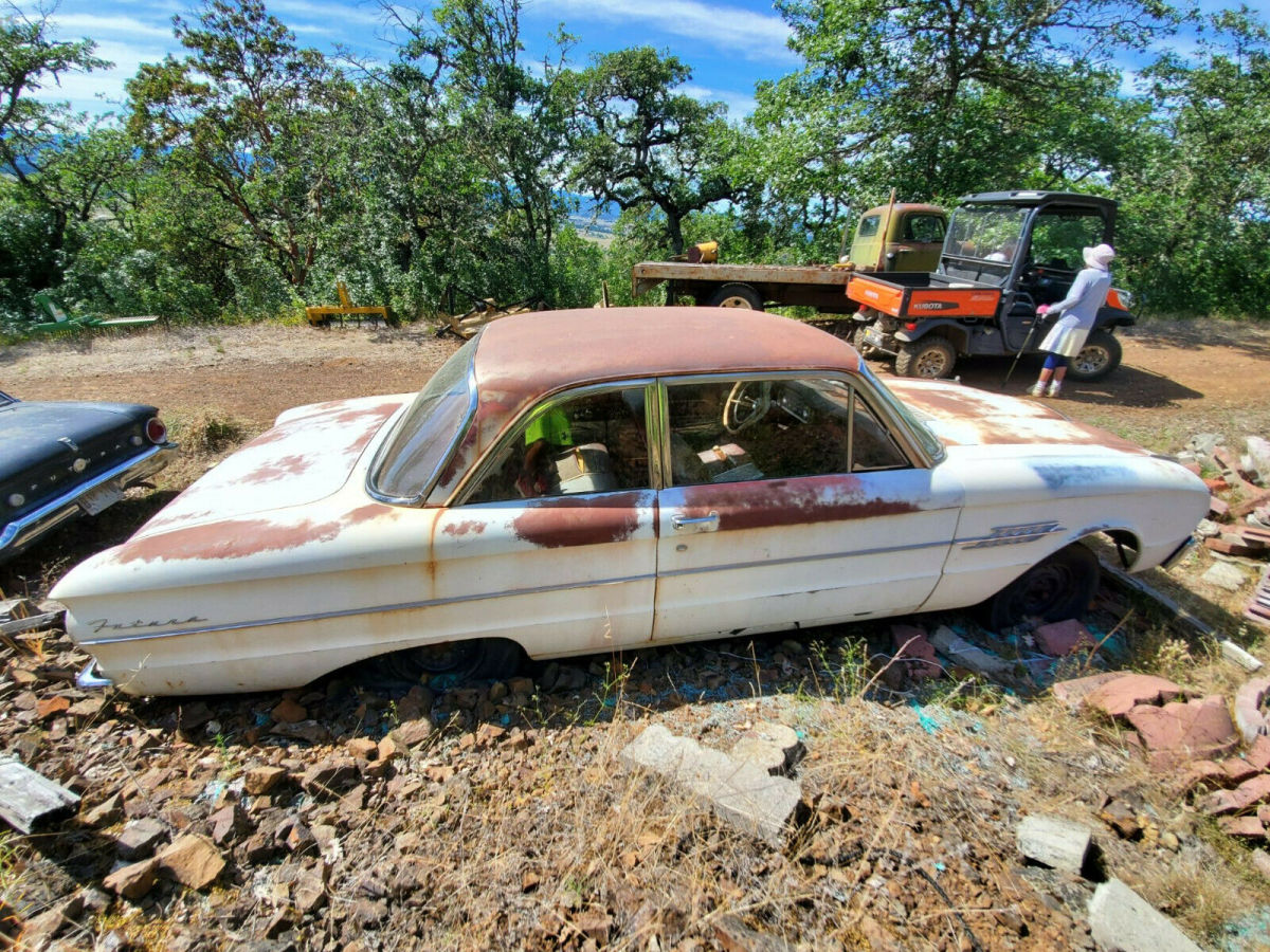 1962 Ford Falcon Coupe