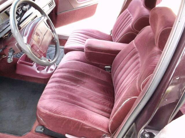 1993 Burgundy Oldsmobile Eighty-Eight Sedan