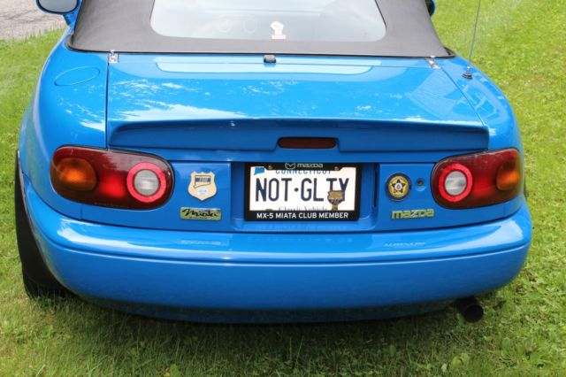 1993 Mariner Blue Mazda MX-5 Miata Convertible