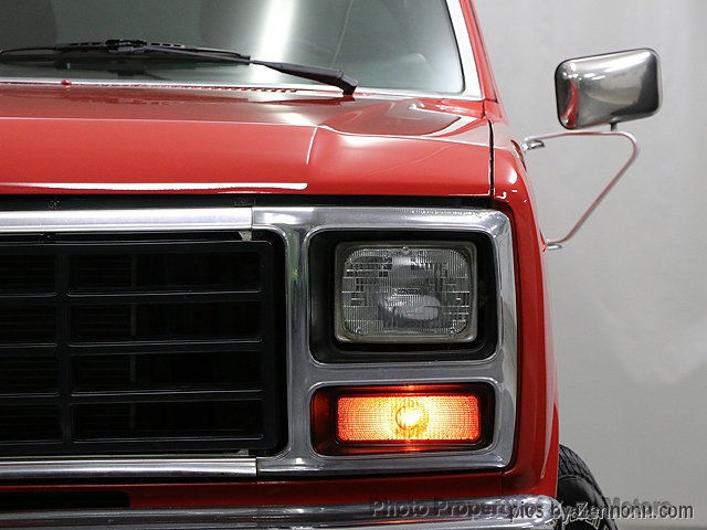 1985 Red Ford Bronco