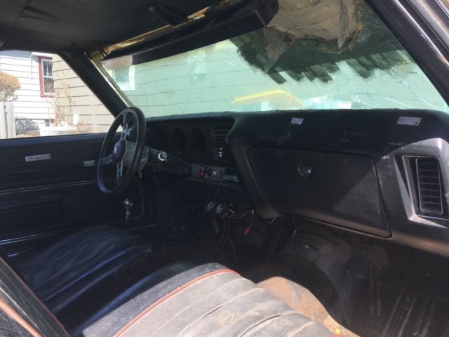 1972 wilderness green Pontiac GTO